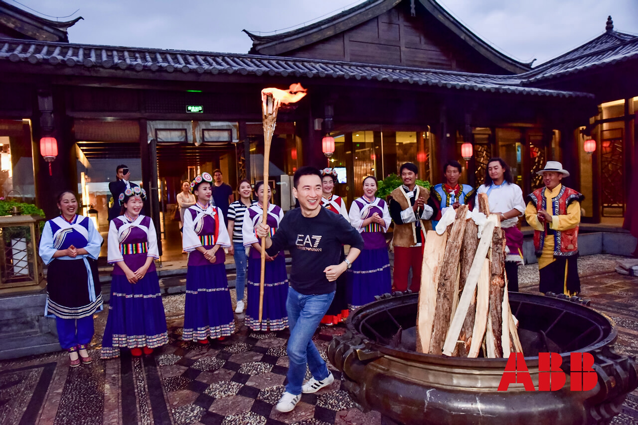 麗江束河古鎮(zhèn)定向?qū)殘F建拓展