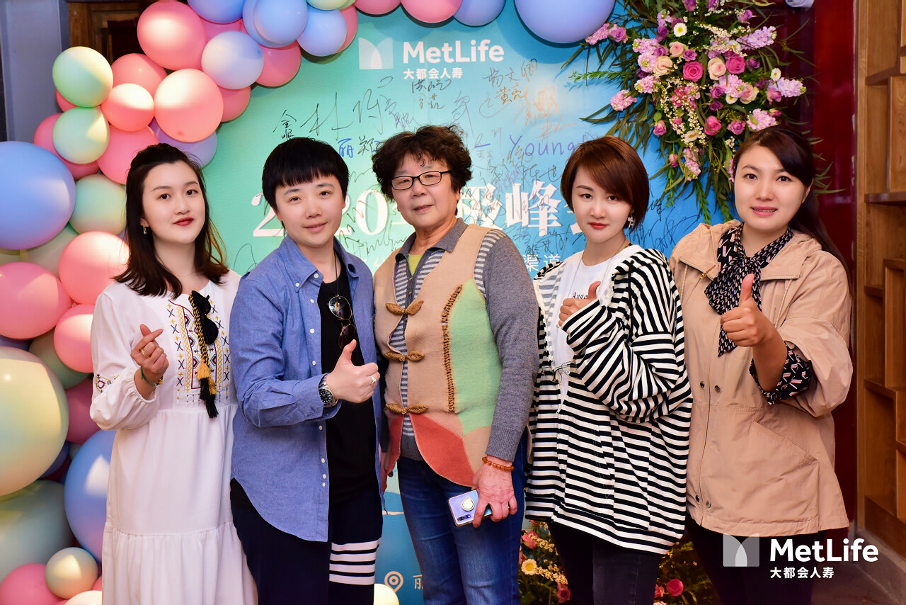 麗江古城納西喜宴會(huì)議晚宴