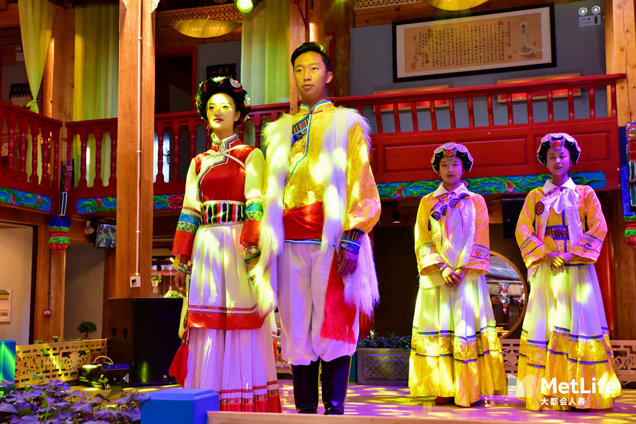 麗江古城納西喜宴會(huì)議晚宴