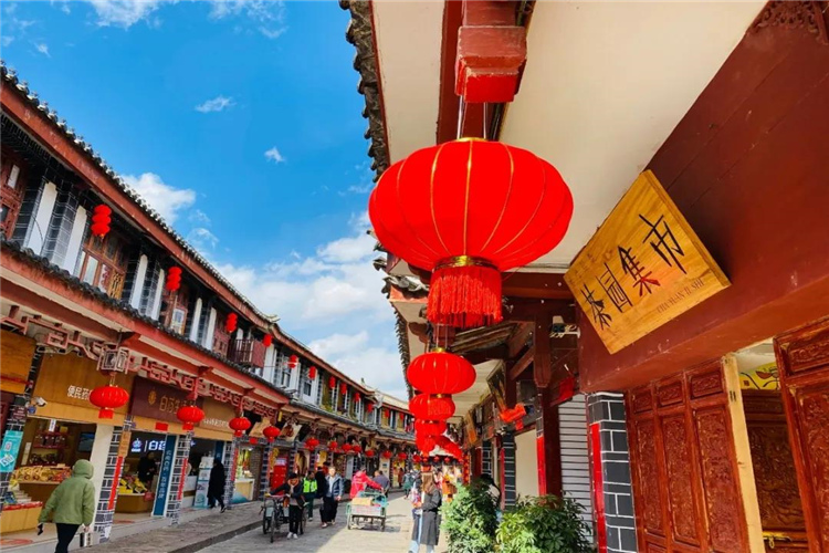 春暖花開麗江歡迎您，趁著春日正好，來一場古鎮(zhèn)之旅！