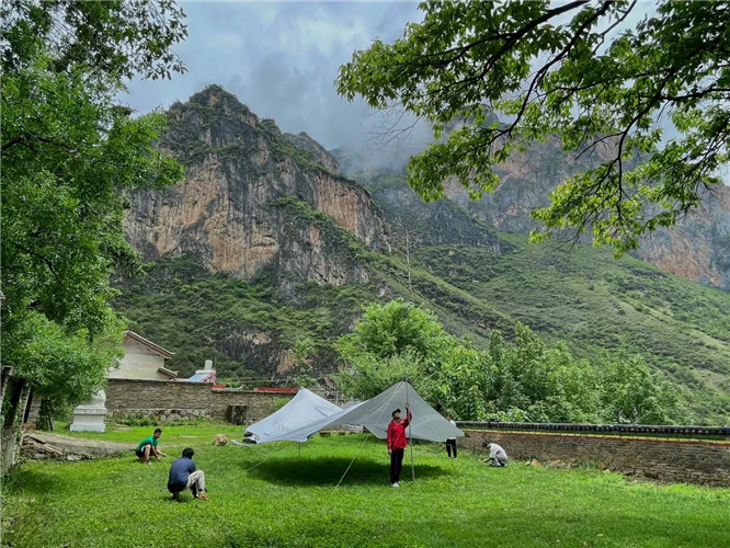 麗江石鼓攀巖基地之另類玩法！帳篷+野奢+戶外+美食+音樂！