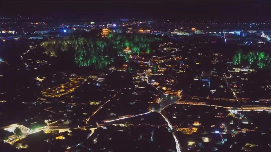 趕緊從空調(diào)房走出來，去麗江感受真正天然的怡人清爽吧！