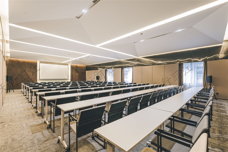 麗江古城大水車(chē)亞朵酒店