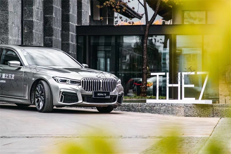 麗江鉑爾曼度假酒店會議活動團建拓展訓(xùn)練