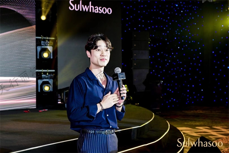 雪花秀“紀(jì)念十周年”柜長會議