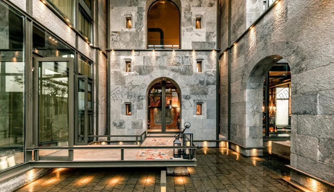 麗江吾莫青廬藝術酒店