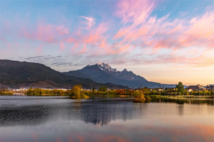 麗江旅游攻略：初冬的麗江中濟(jì)海有多美？