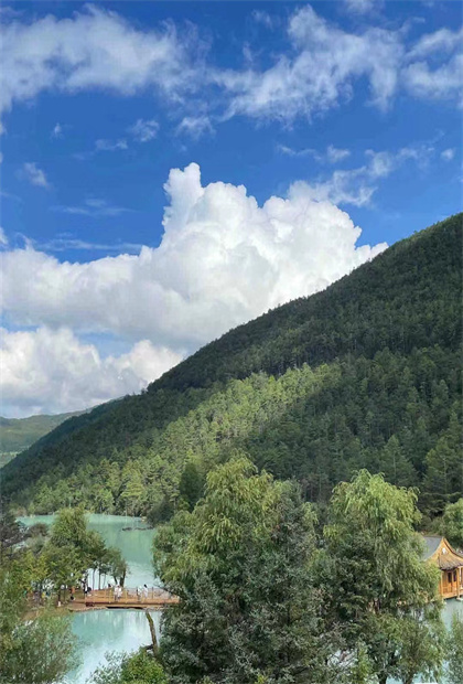 玉龍雪山-牦牛坪-云杉坪-藍月谷攻略	